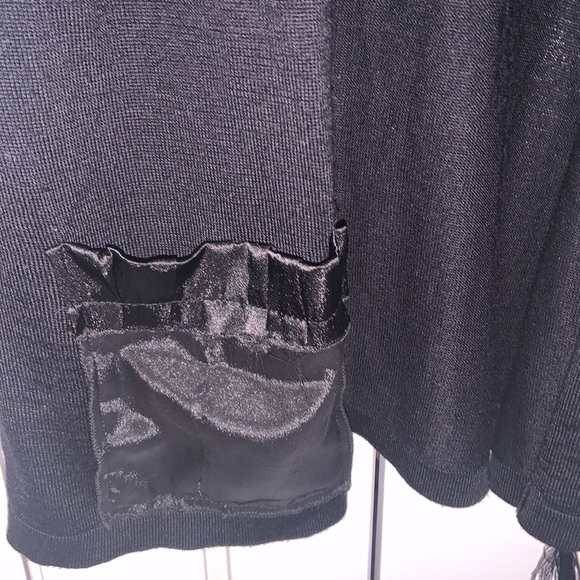 Sweater - Picture 3 of 4